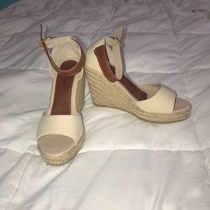 Pierre Dumas Braided wedges size 8